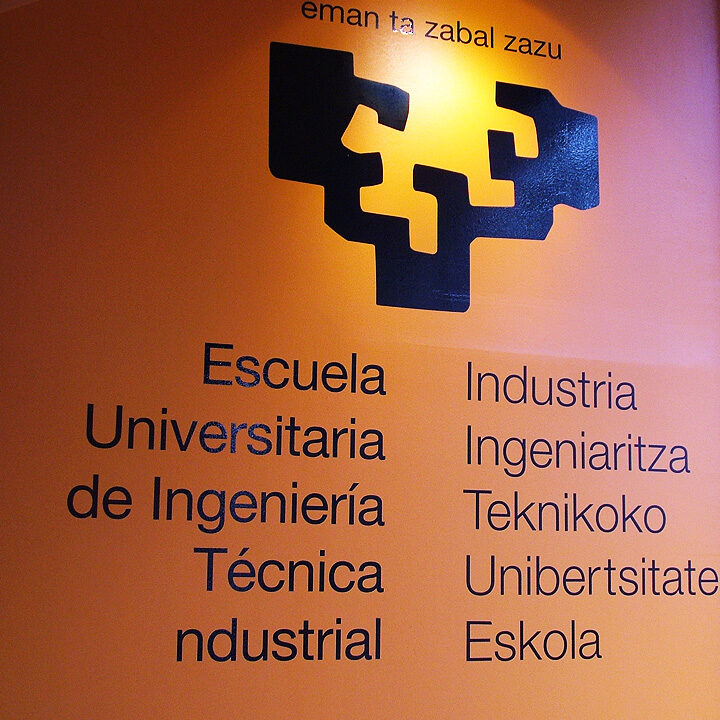 Facultad de Ingenieros y Minas de Bilbao Facultad de Ingenieros y Minas de Bilbao
